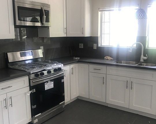 2nd image of 1457 Allison Ave