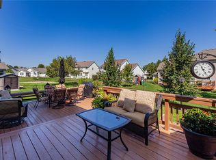 13923 Buena Vista Dr, Urbandale, IA 50323