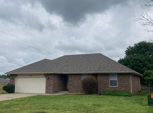 5135 S Tamarack Ln, Battlefield, MO 65619