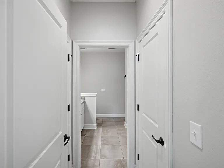 1874 Edge Ave — Photo 24