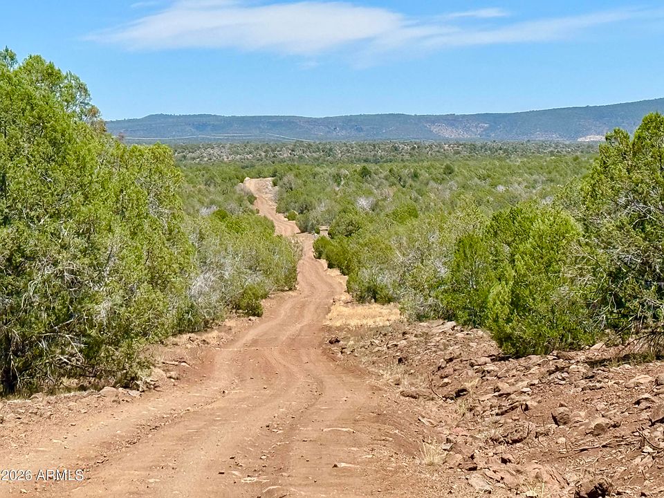 1st image of Stagecoach Dr