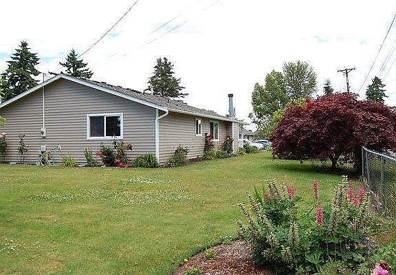 4th image of 7820 Cody St W