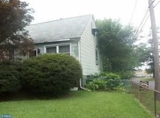 3023 Old Rodgers Rd, Bristol, PA 19007