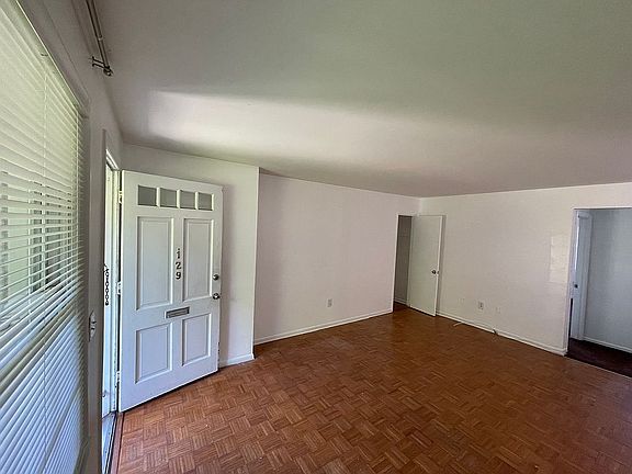 3rd image of 129 Talbott St #129