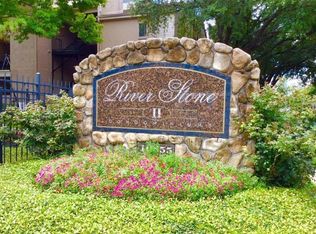 10855 Meadowglen Ln APT 928, Houston, TX 77042