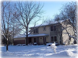 1122 S Charles Ave, Naperville, IL