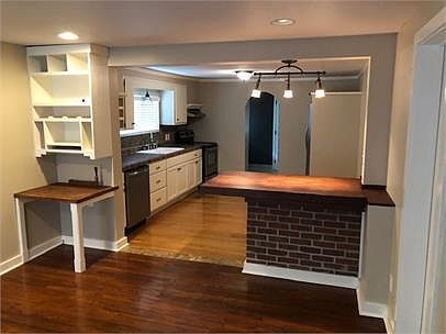 3rd image of 2542 Edgewood Ave