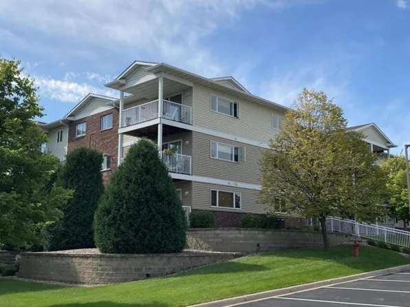 300 Whispering Ln Unit 305, Hastings, MN 55033