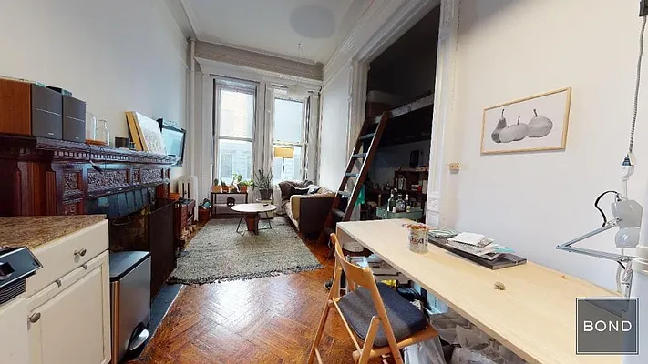 Rented by Bond New York | media 7