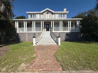 3024 Middle St, Sullivans Island, SC 29482