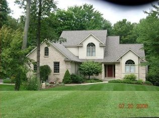 4971 Glen Oaks Dr NE, Rockford, MI 49341