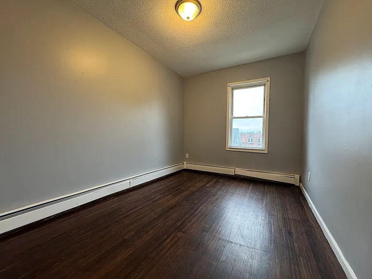 5 Putnam St #5 — Photo 3