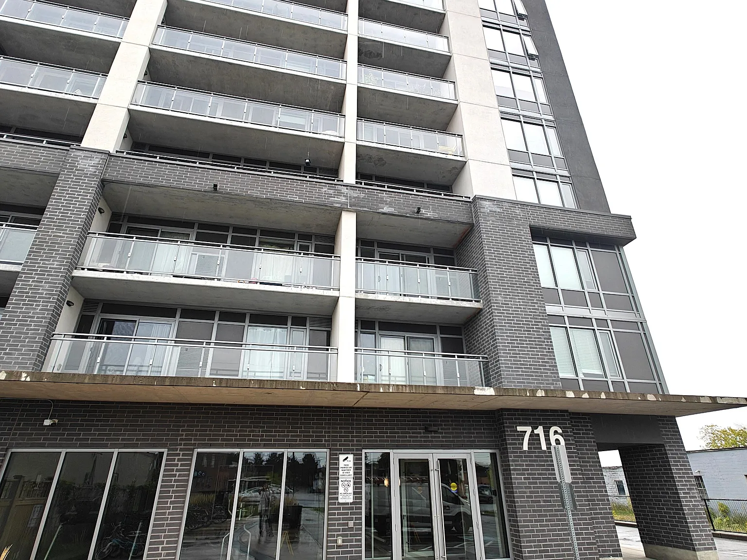 2 bed, $2,600 — Photo 2