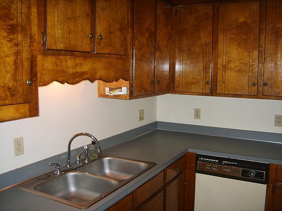 Kitchen with Lots of Cabinets
