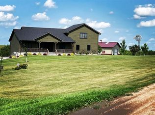 280 Rainbow Ln, Gibbon, NE 68840