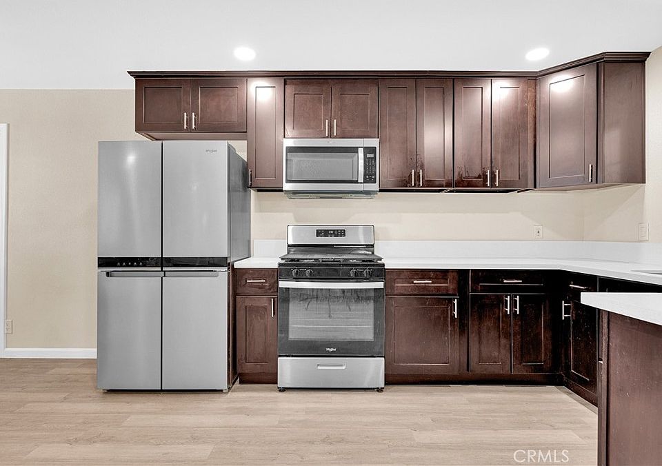 1st image of 8216 Buckthorn Ave