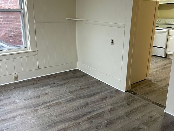 2nd image of 81 Marlboro St #1