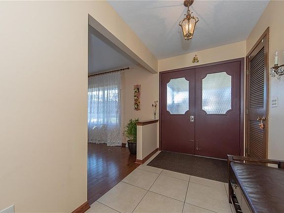2nd image of 6701 Karen Dr
