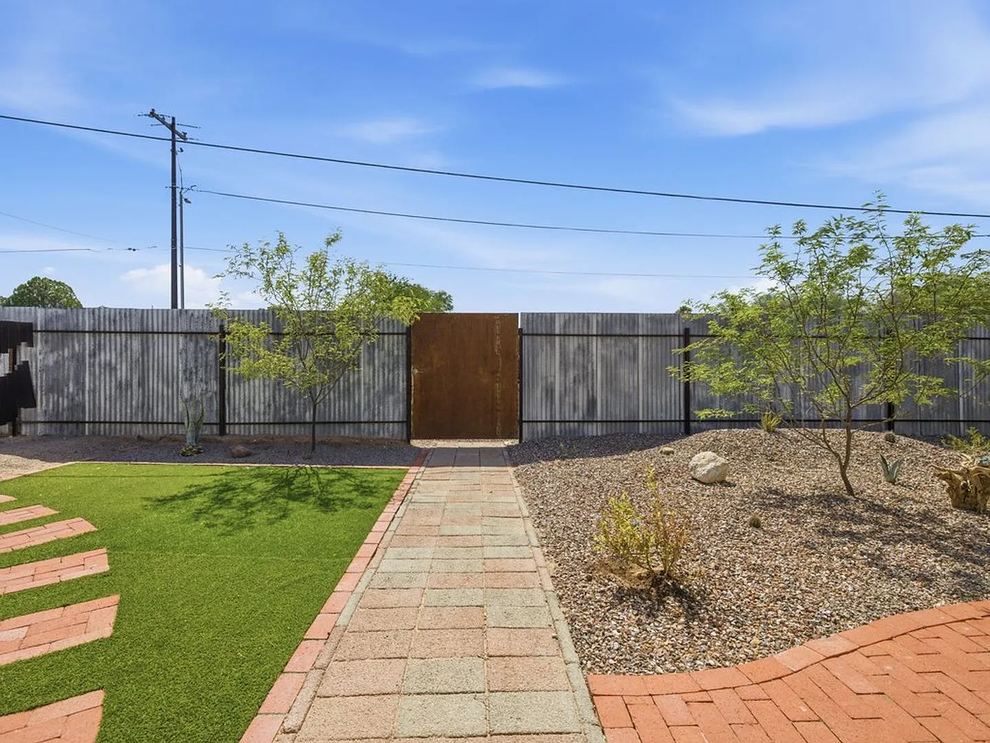 Price Reduction! Cats And Pets Accepted!! — Photo 4