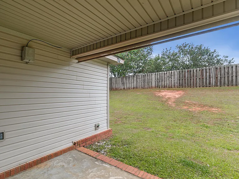 110 Creeke Ln — Photo 19