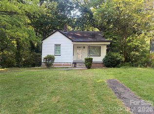 112 10th Ave SE, Hickory, NC 28602