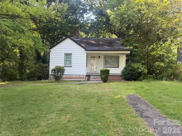 112 10th Ave SE, Hickory, NC 28602