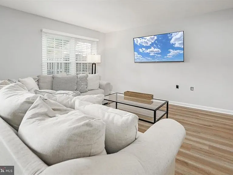 12120 Stoneford Dr — Photo 10