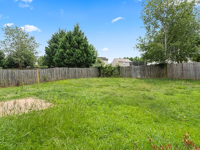 2724 Mulberry Pond Dr — Photo 22