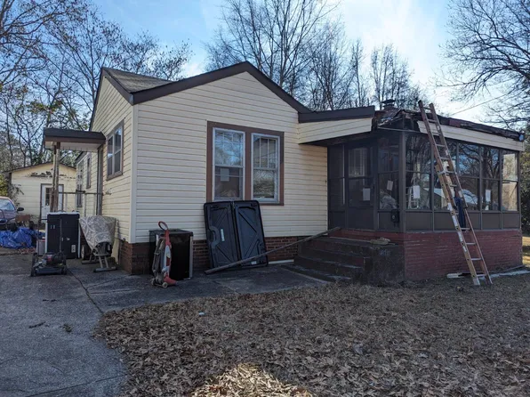 400 Herzberg Cir, Gadsden, AL 35903