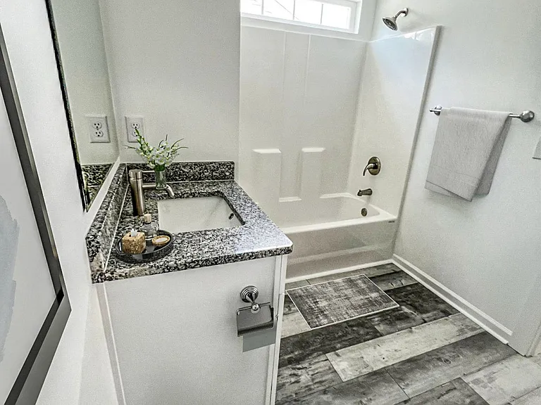 1191 Charter Dr — Photo 4