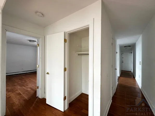 168 Clinton Ave, Jersey City, NJ