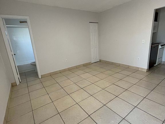 5th image of 1015 Palm Ave #11043755