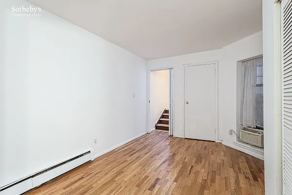 Sold by Sotheby's International Realty | media 8