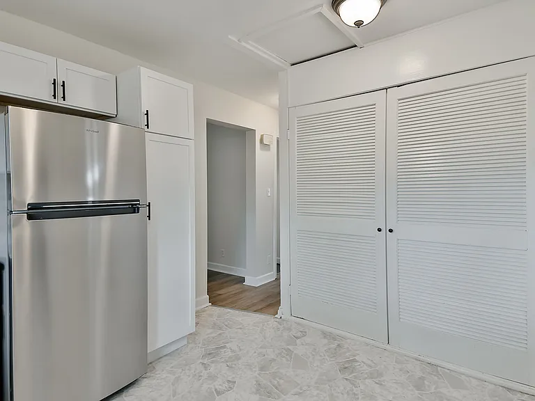 304 Merrill Ave — Photo 14