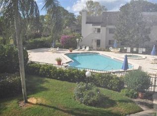 3074 Kings Lake Blvd, Naples, FL 34112