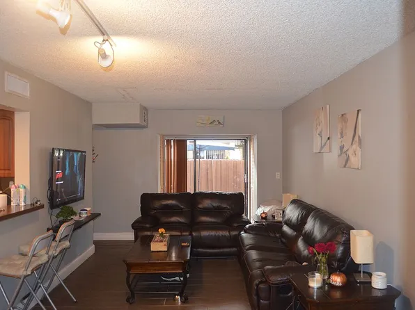 650 W Park Dr APT 108, Miami, FL 33172