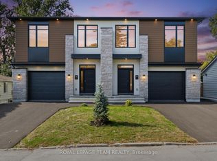 984 Watson St, Ottawa, ON K2B6C2