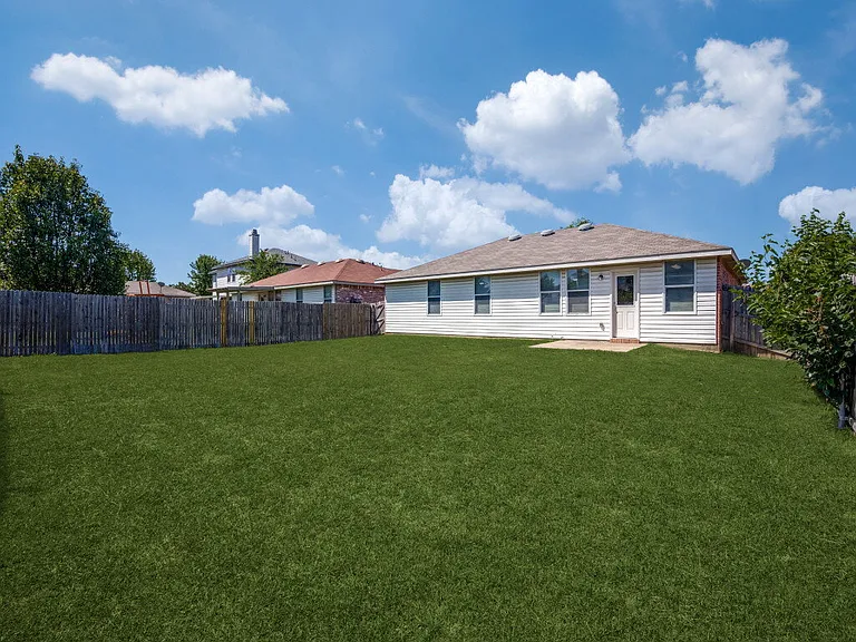 1424 Paint Brush Ct — Photo 12
