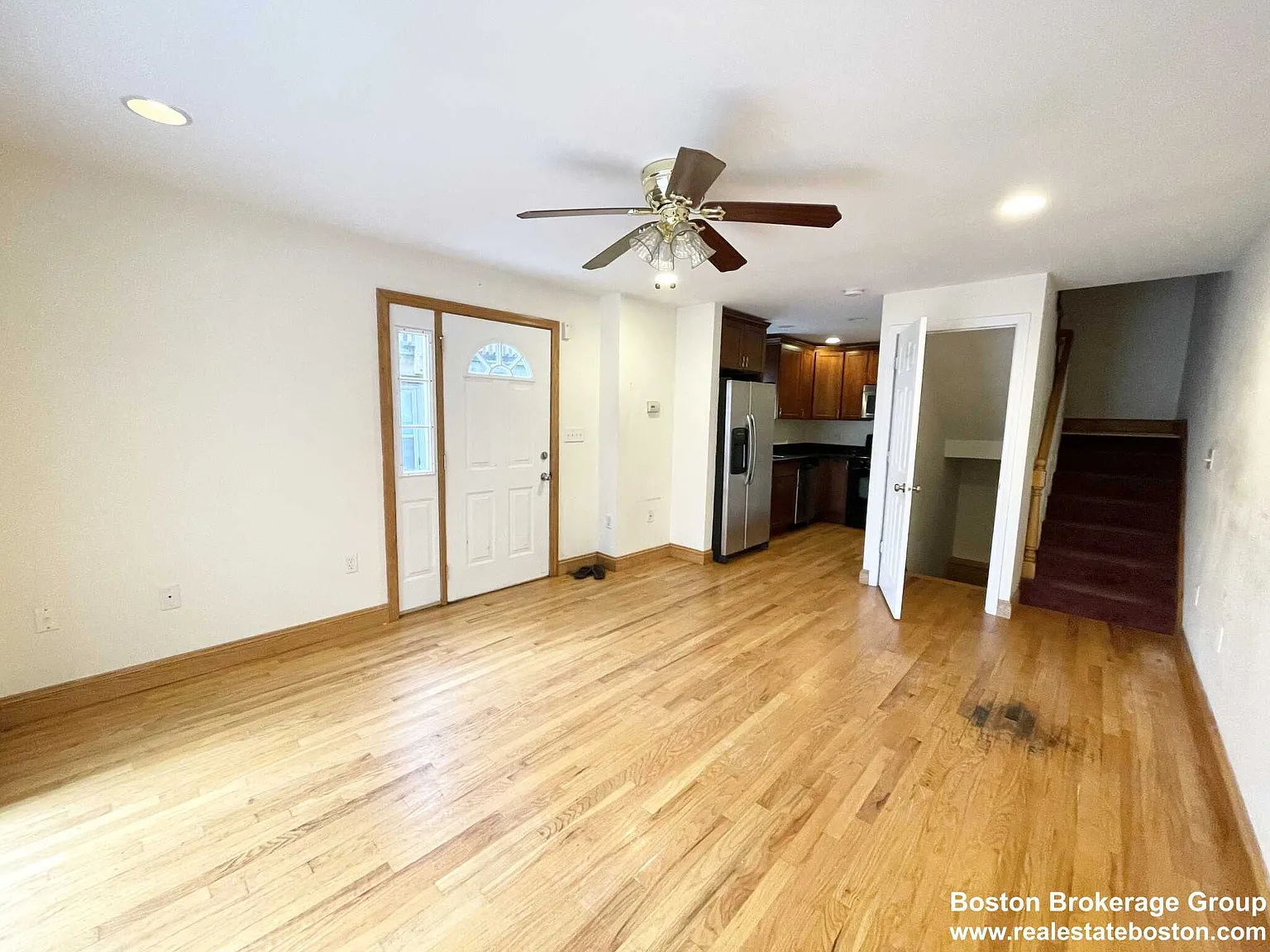 3 bed, 2.5 bath, $4,950 — Photo 4