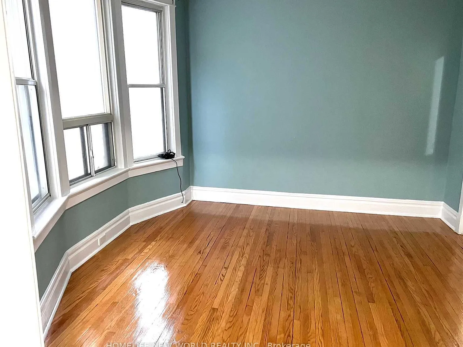 3 bed, $3,190 — Photo 3