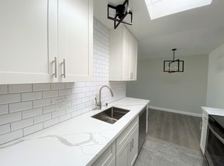 631 Masonic Way APT 8, Belmont, CA 94002