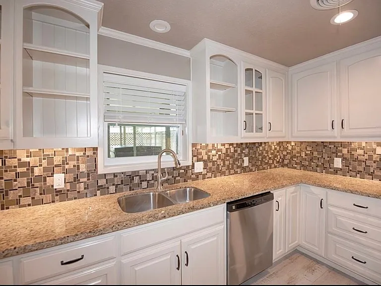 3407 Newman Dr — Photo 10