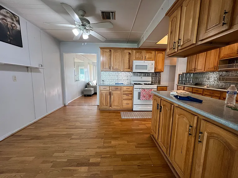 13630 Regentview Ave — Photo 2