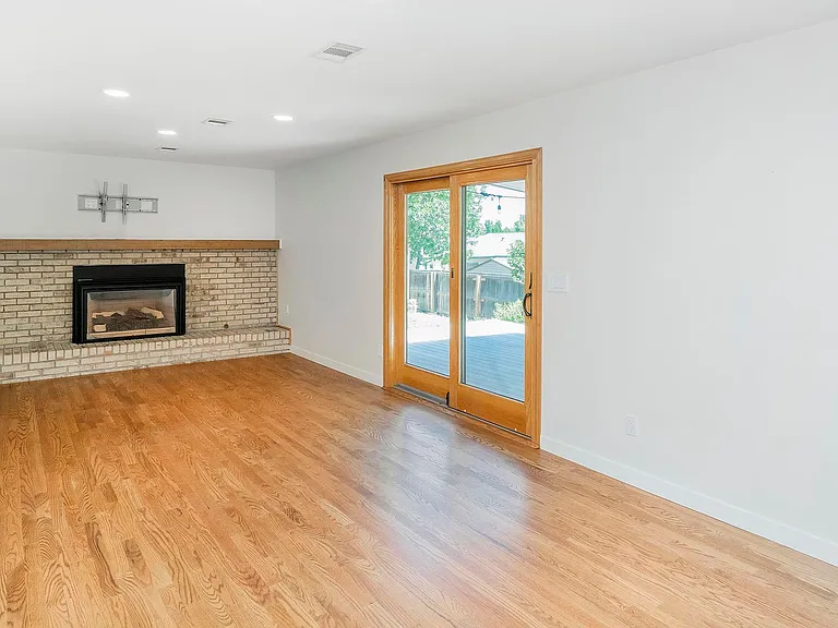 1632 S Garland St — Photo 13