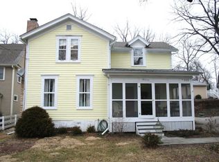 515 South St, Geneva, IL 60134