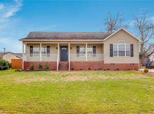 216 Bell Dr, Thomasville, NC 27360