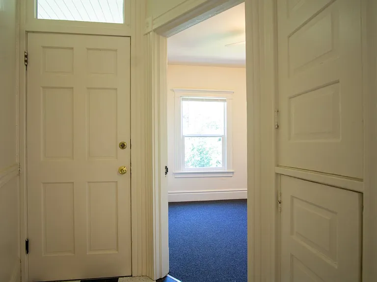 192 - Avon — Photo 11
