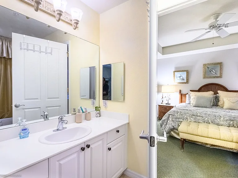 5119 Melbourne St #C-201 — Photo 21