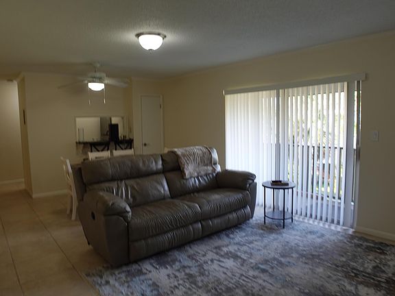 4th image of 399 Marshall Ct NW Unit 7
