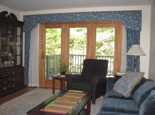 104 Coolidge Hill Rd APT 6, Watertown, MA 02472